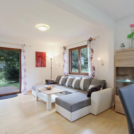 Seepark Kirchheim Ferienhaus Bei Vera Mit Sauna Buitenkant foto