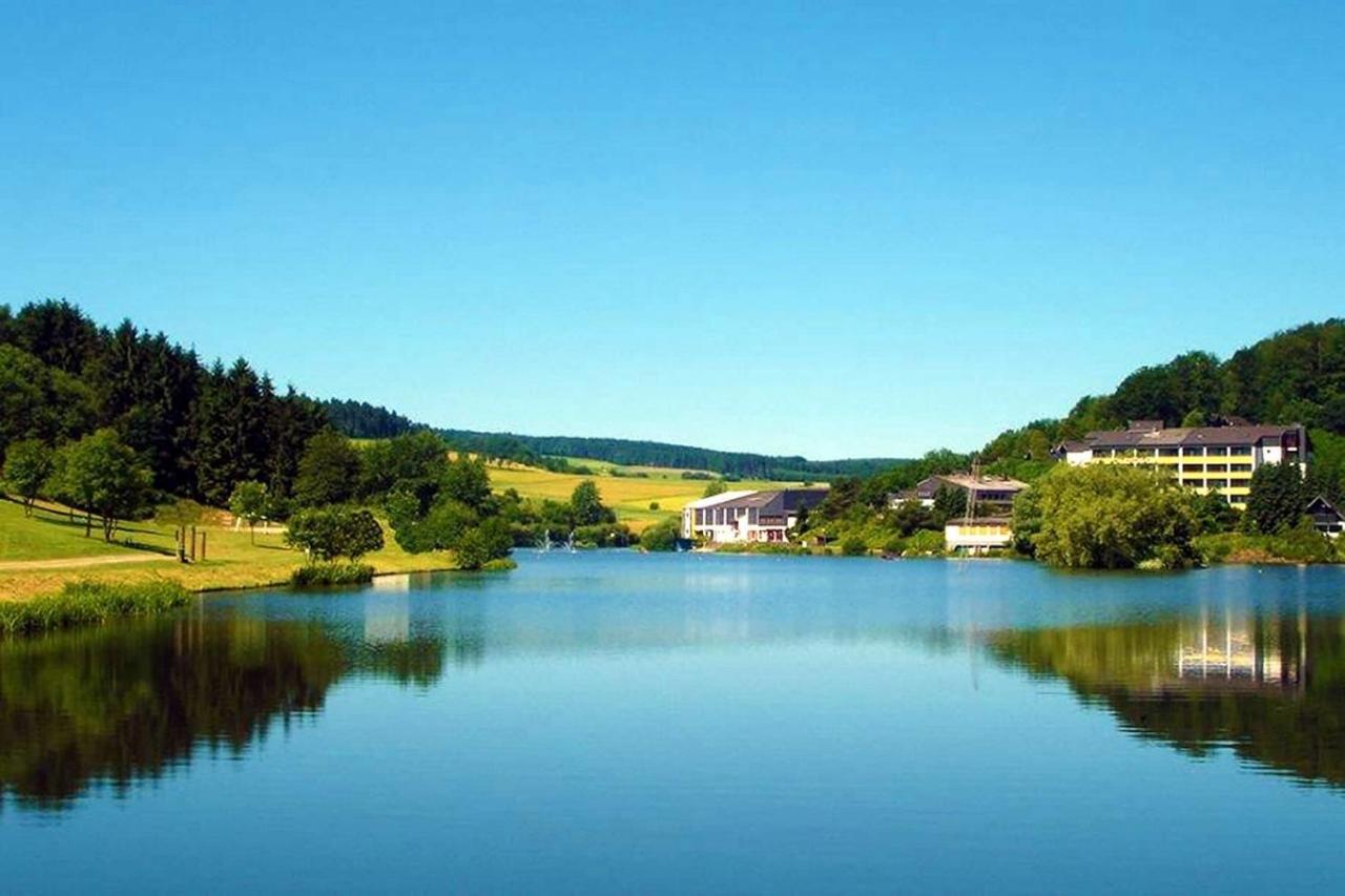 Seepark Kirchheim Ferienhaus Bei Vera Mit Sauna Buitenkant foto
